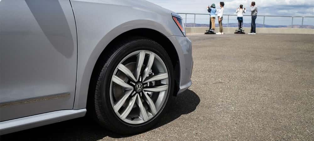 2017 Volkswagen Passat Wheel Detali