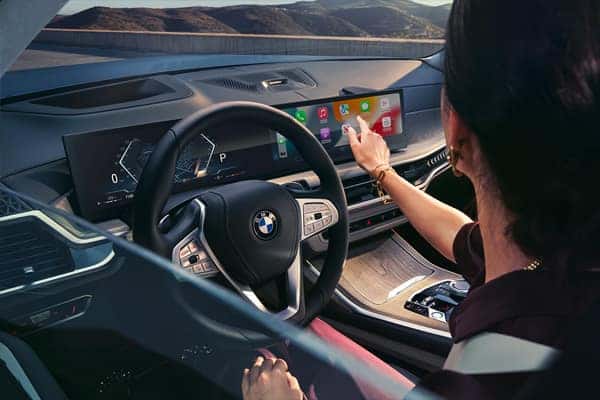 2023 BMW X7 Technology