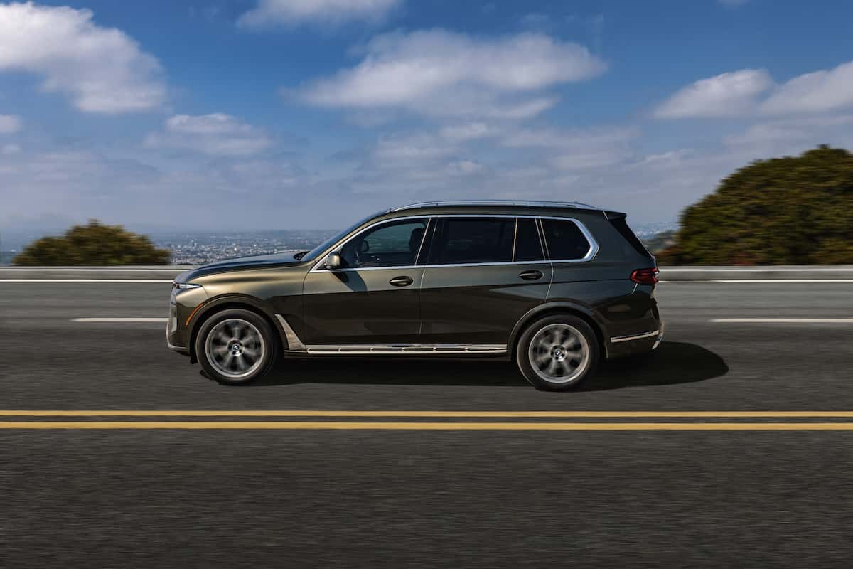 Side view of BMW X7