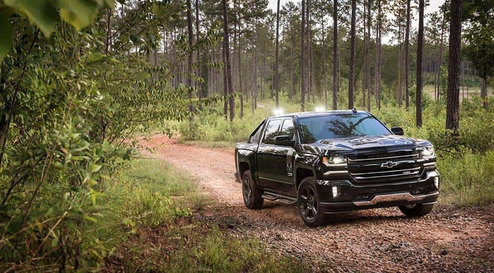 2017 Chevrolet Silverado 1500 dark exterior model