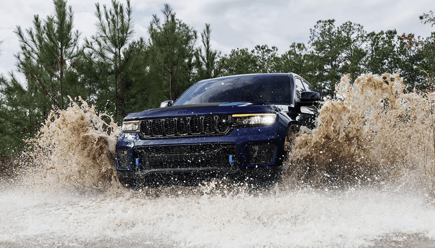 Jeep Grand Cherokee driving through water
