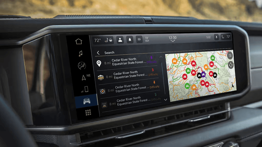 What safety and tech features does the Jeep Wrangler have?