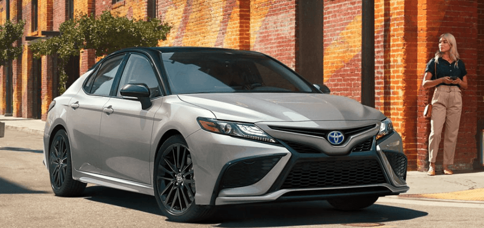 2024 toyota camry xse hybrid