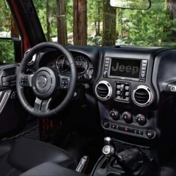 2017 Jeep Wrangler front interior features