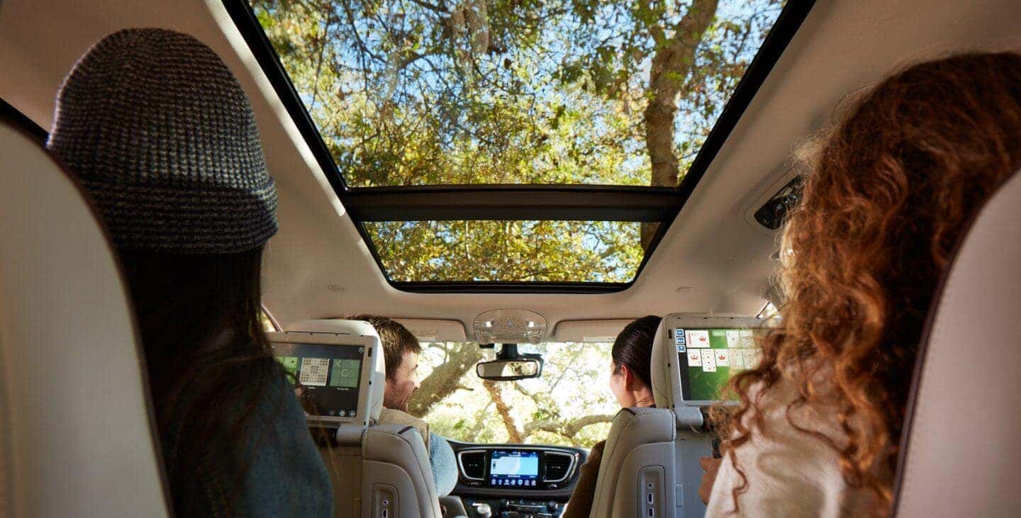 2018 Chrysler Pacifica interior