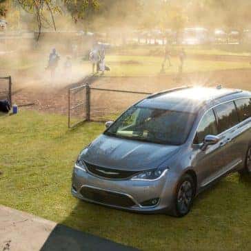 2018 Chrysler Pacifica exterior