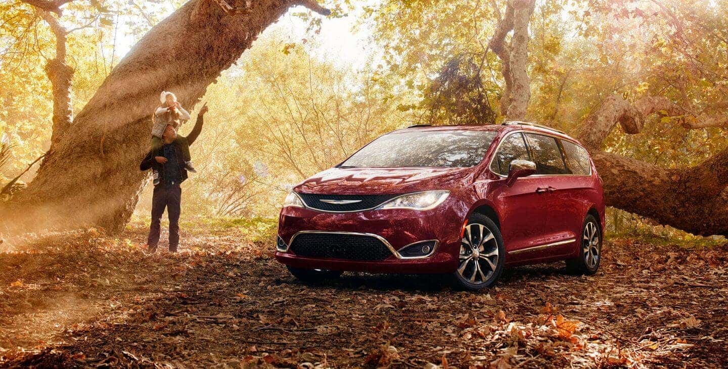 2018 Chrysler Pacifica red exterior