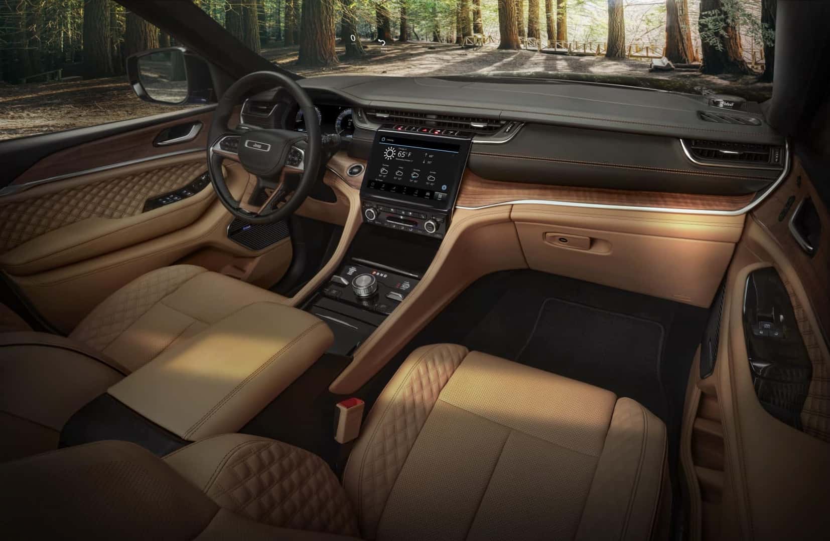 2021 Jeep Grand Cherokee Summit premium Laguna leather seats
