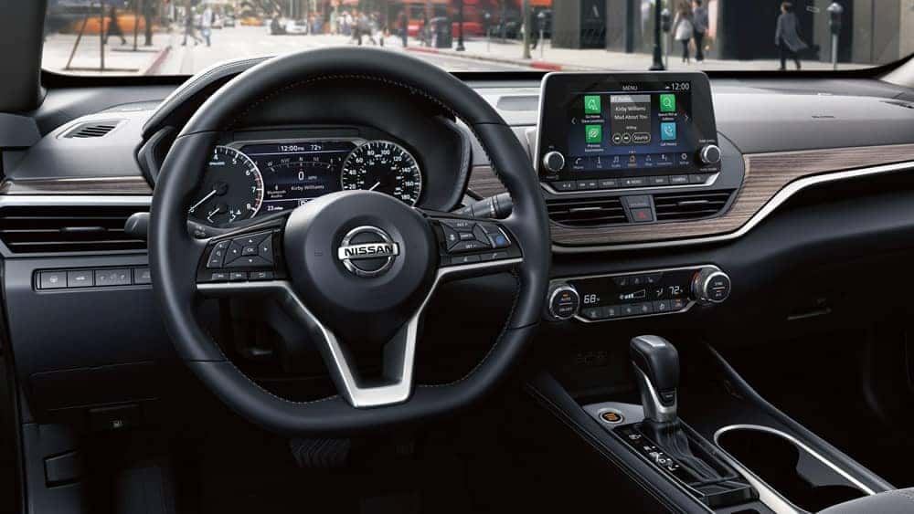 2020-nissan-altima-dashboard