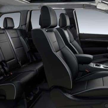 2019 Jeep Grand Cherokee interior cabin