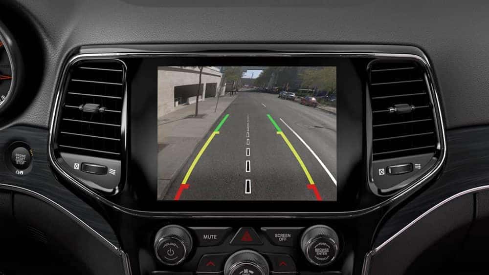 backup camera display in 2019 Jeep Grand Cherokee