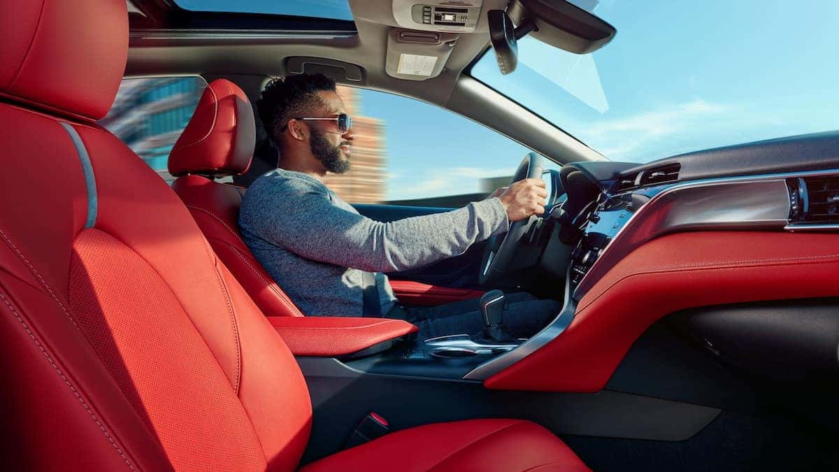 Which 2019 Toyota Camry Has Leather Seats? | Near St. Louis