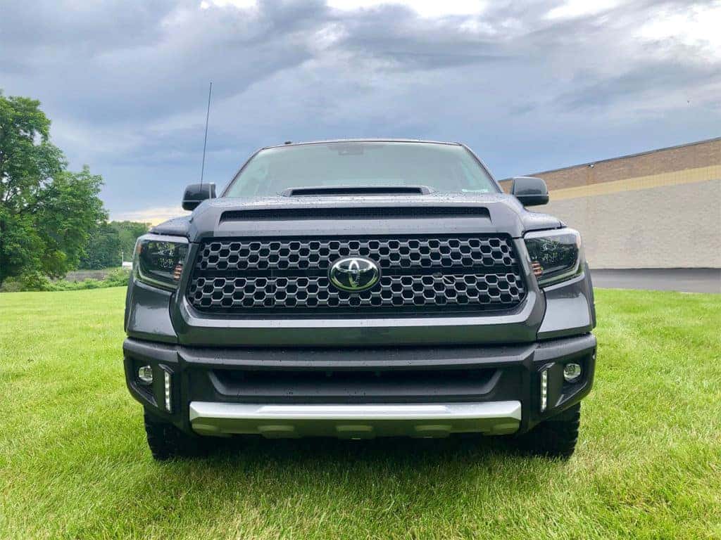 Tundra Dominator Front