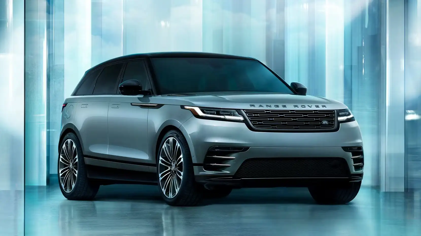 2026 Range Rover Velar Presence.