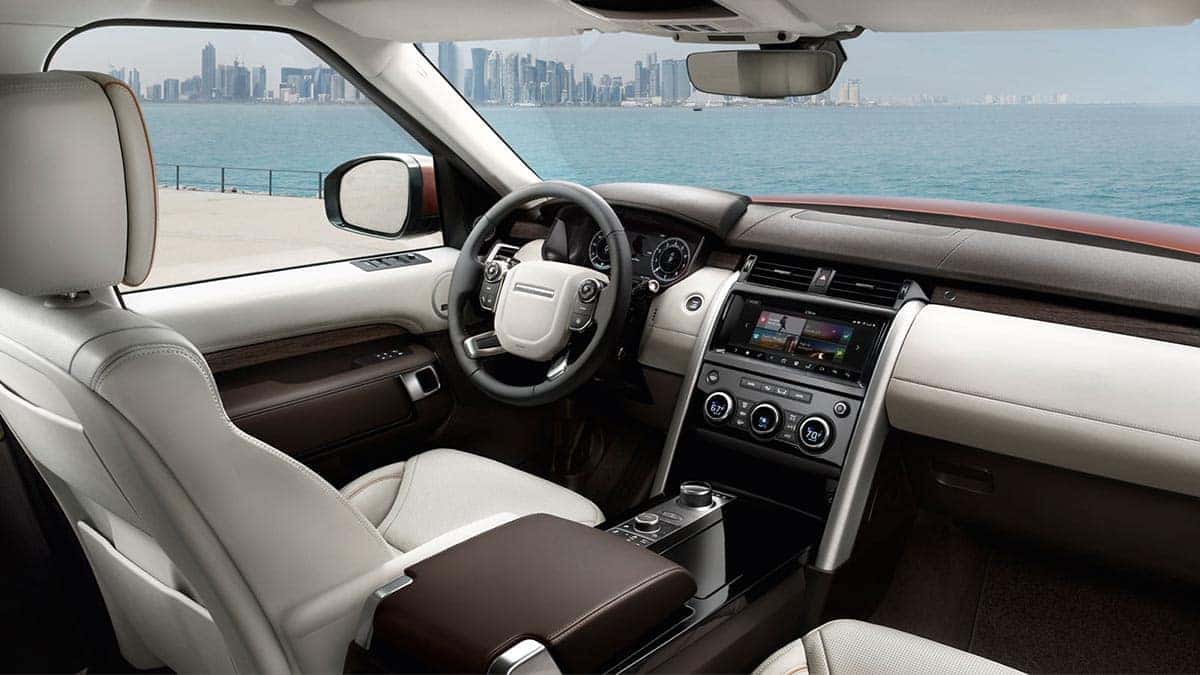 2018 Land Rover Discoveryfront interior