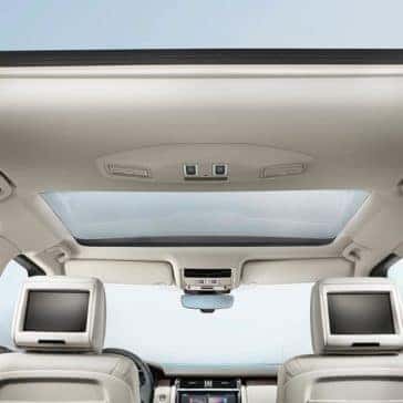 2018 Land Rover Discovery interior