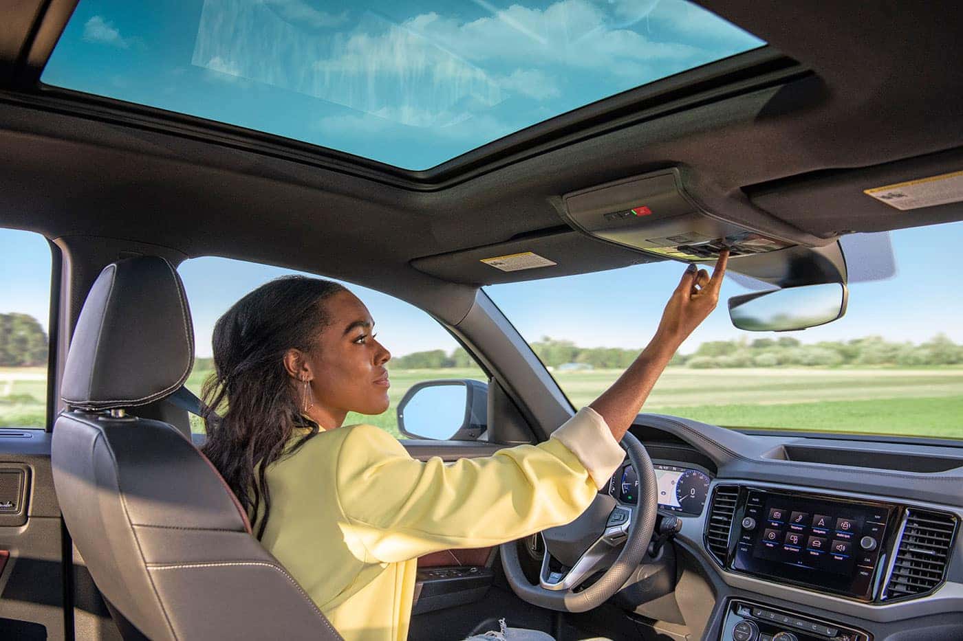 Explore the Innovative Volkswagen Digital Cockpit Low Country VW