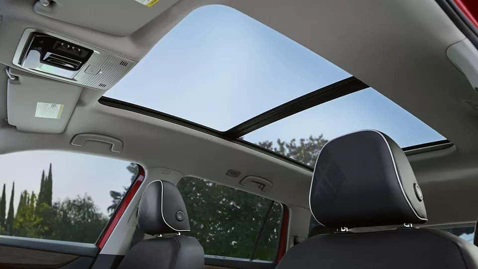 2025 Volkswagen Atlas interior sunroof