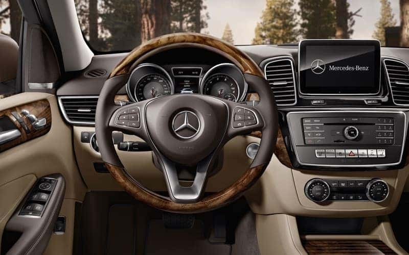 18 Mercedes Benz Gle Interior Features Mercedes Benz Of Smithtown