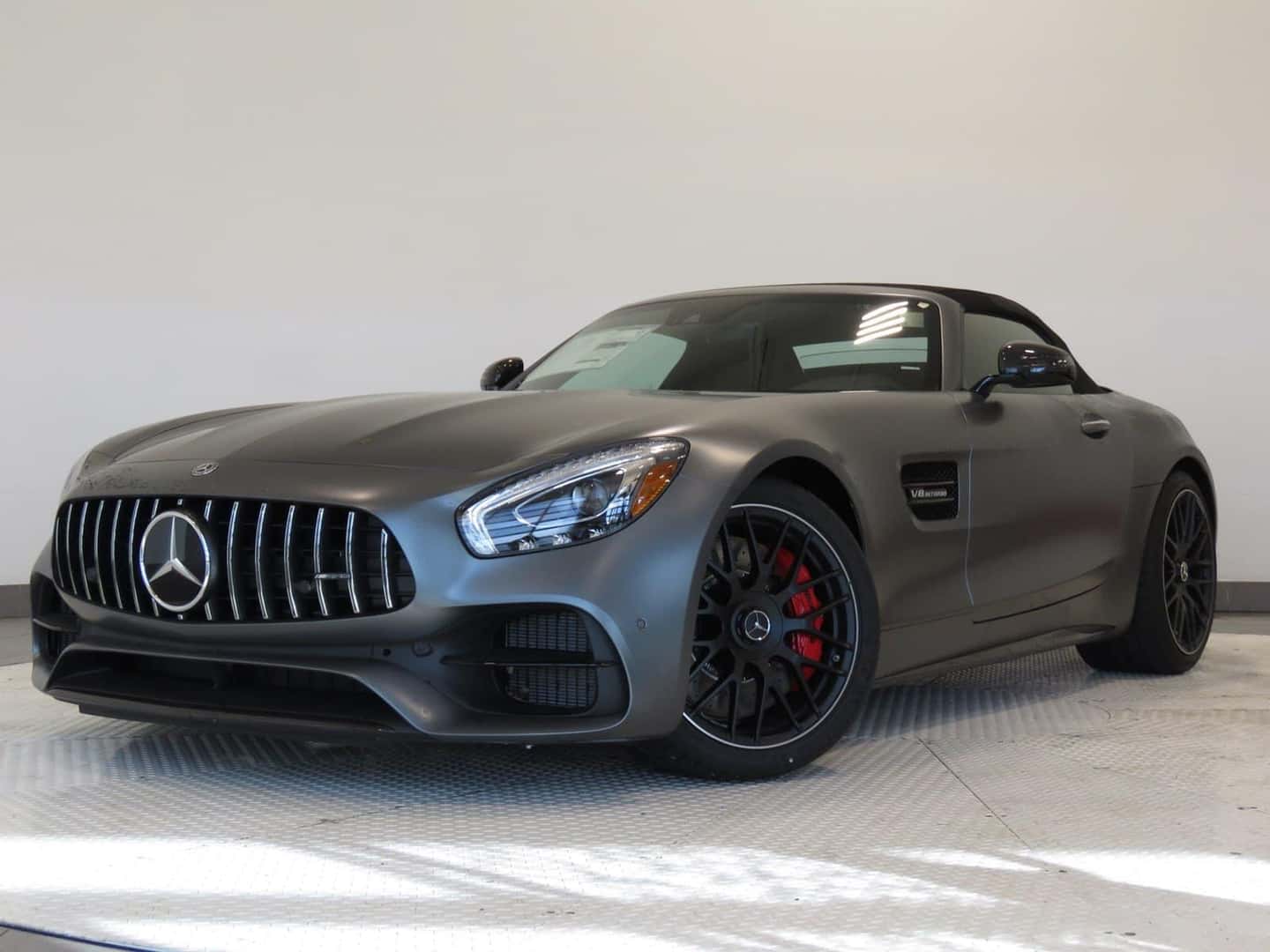 Mercedes Benz AMG gt Roadster