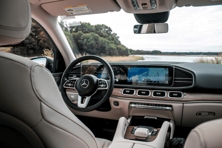 Are Factory Windshields Better? MercedesBenz of Smithtown