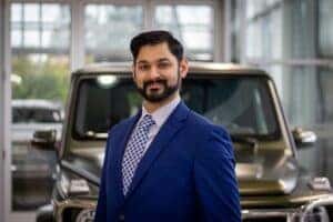 Vikram  Bedi- Fluent in Urdu, Punjabi & Hindi