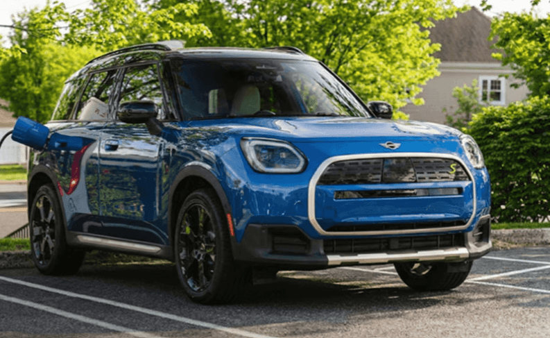 Blue 2027 MINI Countryman SE ALL4