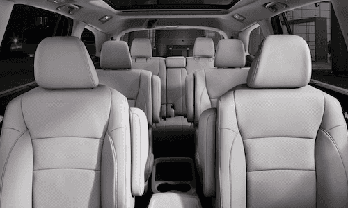 The interior seating of the 2019 Honda Pilot The interior seating arrangment on the 2019 Honda Pilot