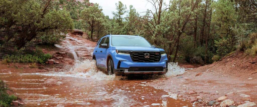 2024 Honda Pilot driving off road