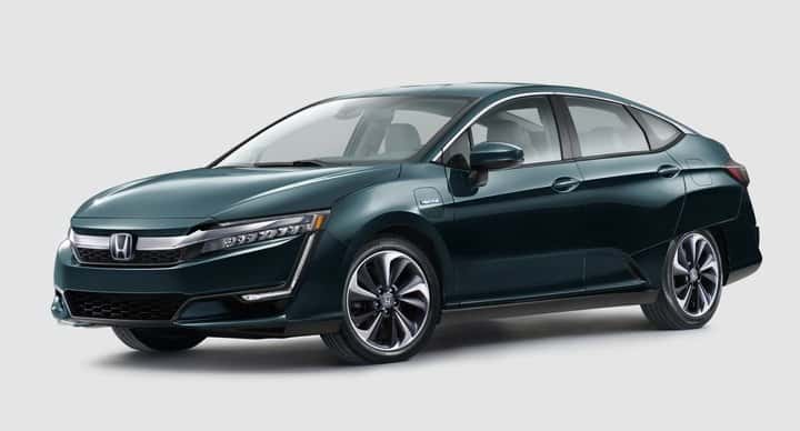 2018 Honda Clarity Plug In Hybrid Green Side Front Exterior 2018 Honda Clarity Plug In Hybrid Green Side Front Exterior