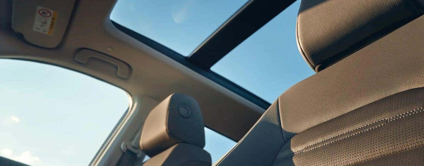 Interior details are shown in a 2025 Honda CR-V Hybrid.