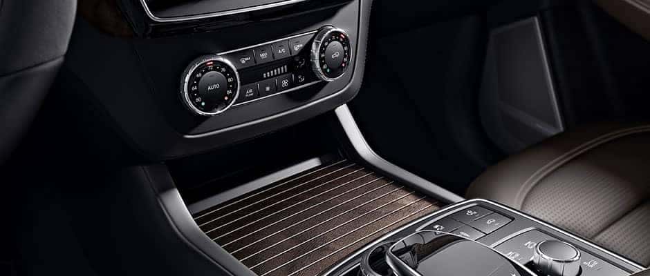 2019 Mercedes-Benz GLE controls