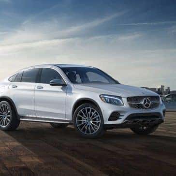 2019 Mercedes-Benz GLC city in background