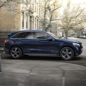 2019 Mercedes-Benz GLC driving around curve