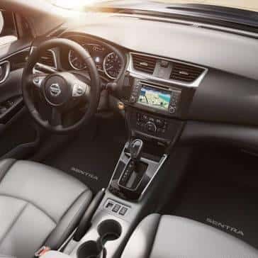 2017 Nissan Sentra front interior
