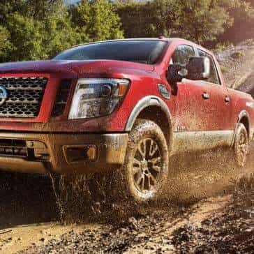 2017 Nissan Titan front exterior