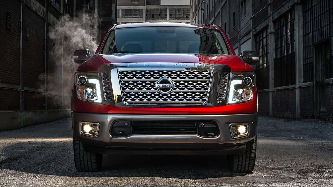2017 Nissan Titan front exterior up close