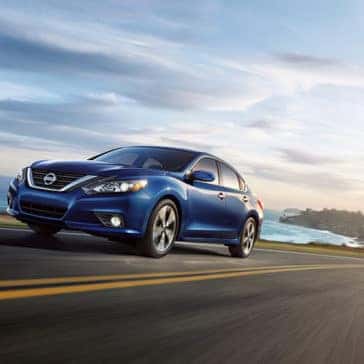 2018 Nissan Altima blue exterior