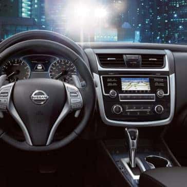 2018 Nissan Altima front interior