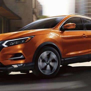 2020 Nissan Rogue Sport Driving