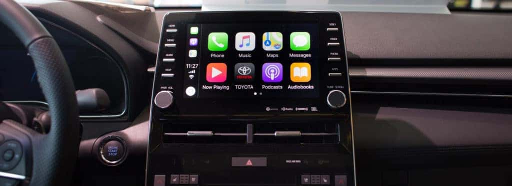 What Is Apple CarPlay and How Do You Use It?