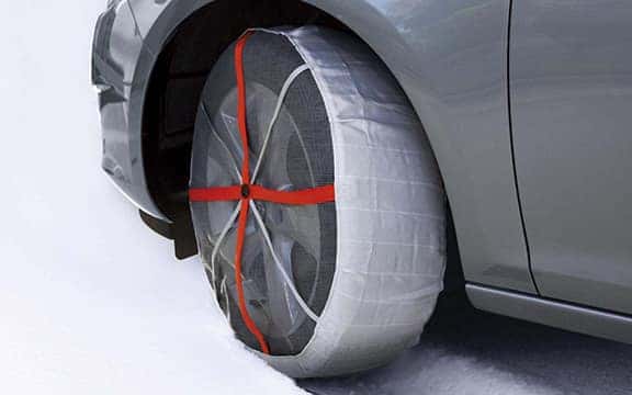 How to fit Snow Chains on Car Tyres - Installing Snow Chains